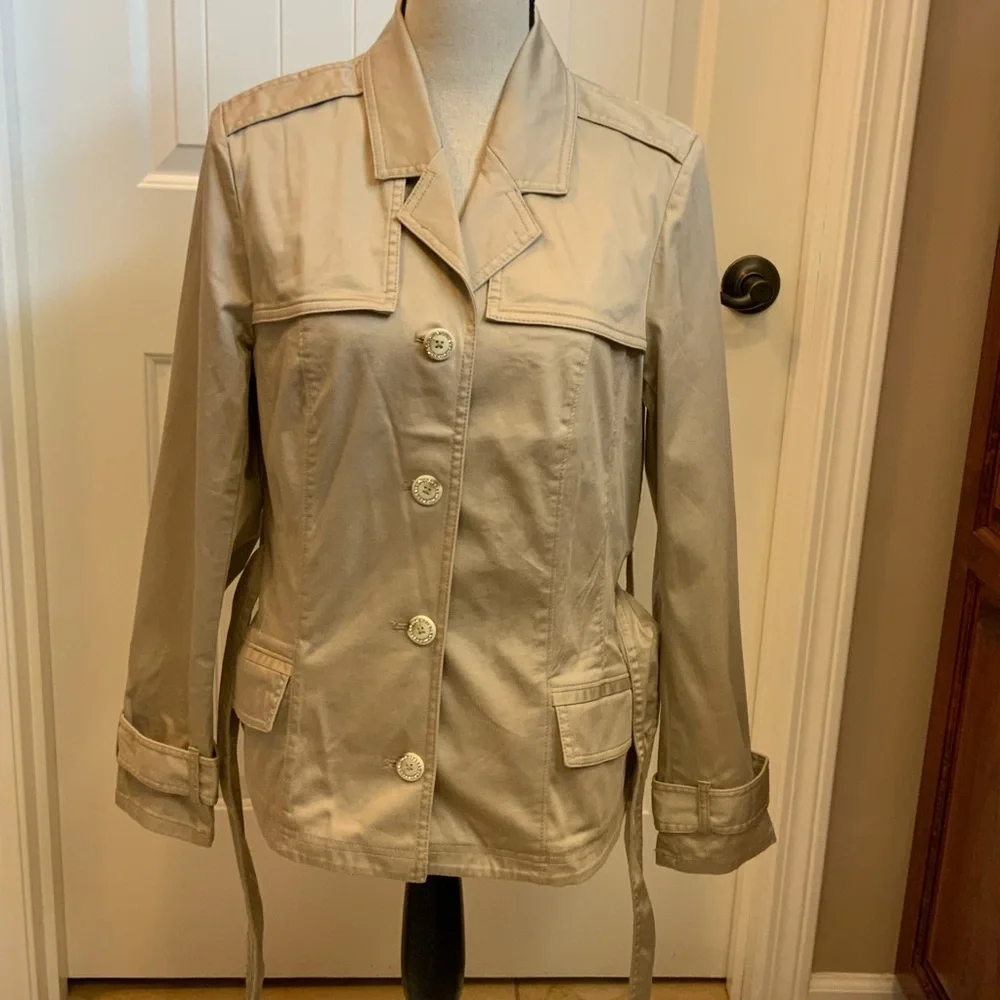 NWT White House Black Market sz 14 casual short trench, tan - Picture 5 of 8